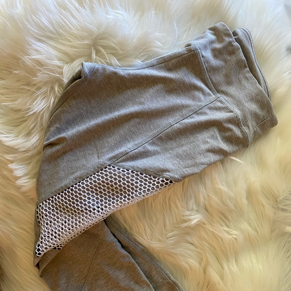 ✰ cropped grey fishnet leggings ✰